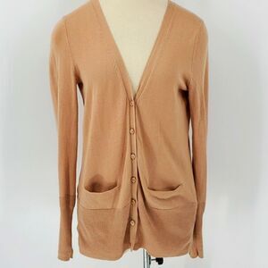 Simply Vera Vera Wang's lightweight sweater.  Oversized, small.
